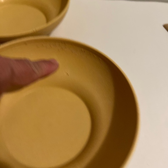 Set Of 4 Vintage Tupperware 6-1/4" Salad, Soup, Dessert Bowls Mustard Yellow EUC - Picture 7 of 8